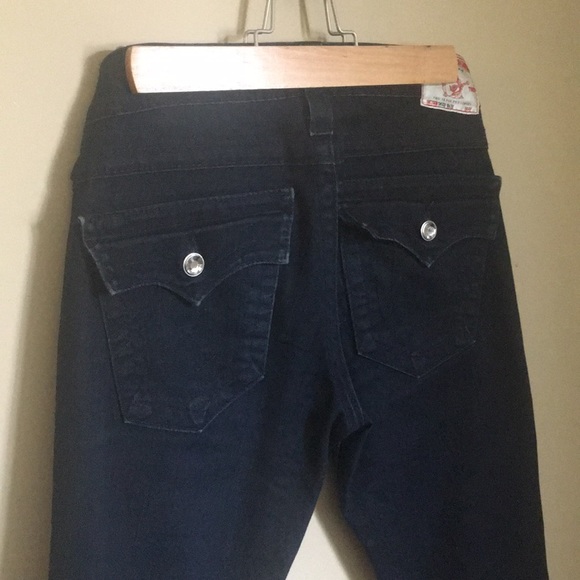 Too small - Picture 2 of 5